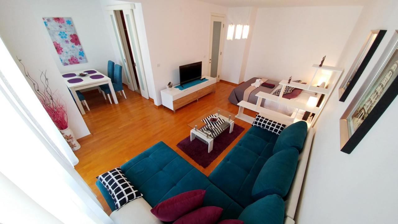 Apartments Belville Lux Belgrado Esterno foto