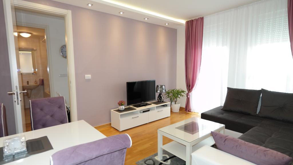 Apartments Belville Lux Belgrado Esterno foto