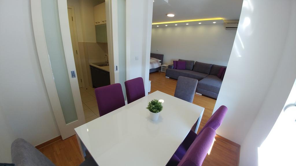Apartments Belville Lux Belgrado Esterno foto